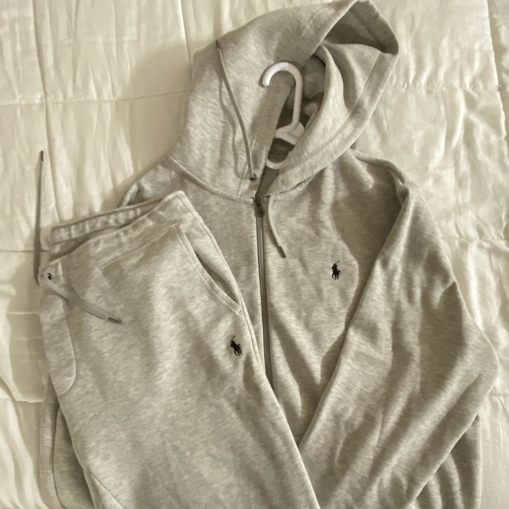 Men’s Ralph Lauren sweatsuit